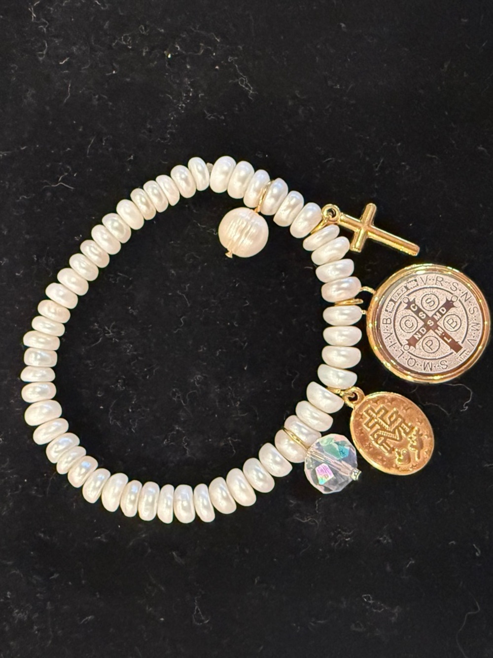 Freshwater Pearl Stretch Bracelet with Gold Charms - White